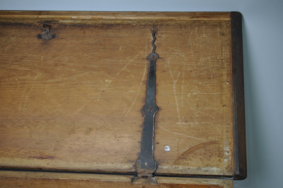 Wooden Blanket Chest with Forged Iron Hinges, photo 15 of 25