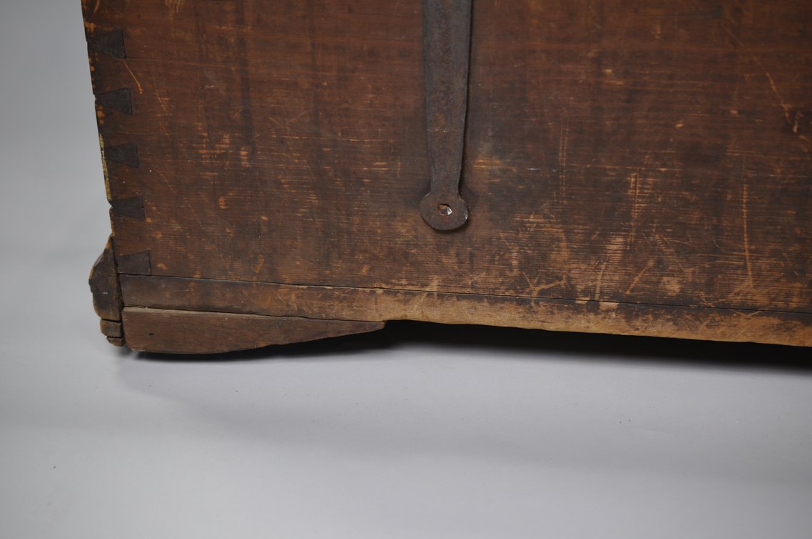 Wooden Blanket Chest with Forged Iron Hinges, photo 25 of 25