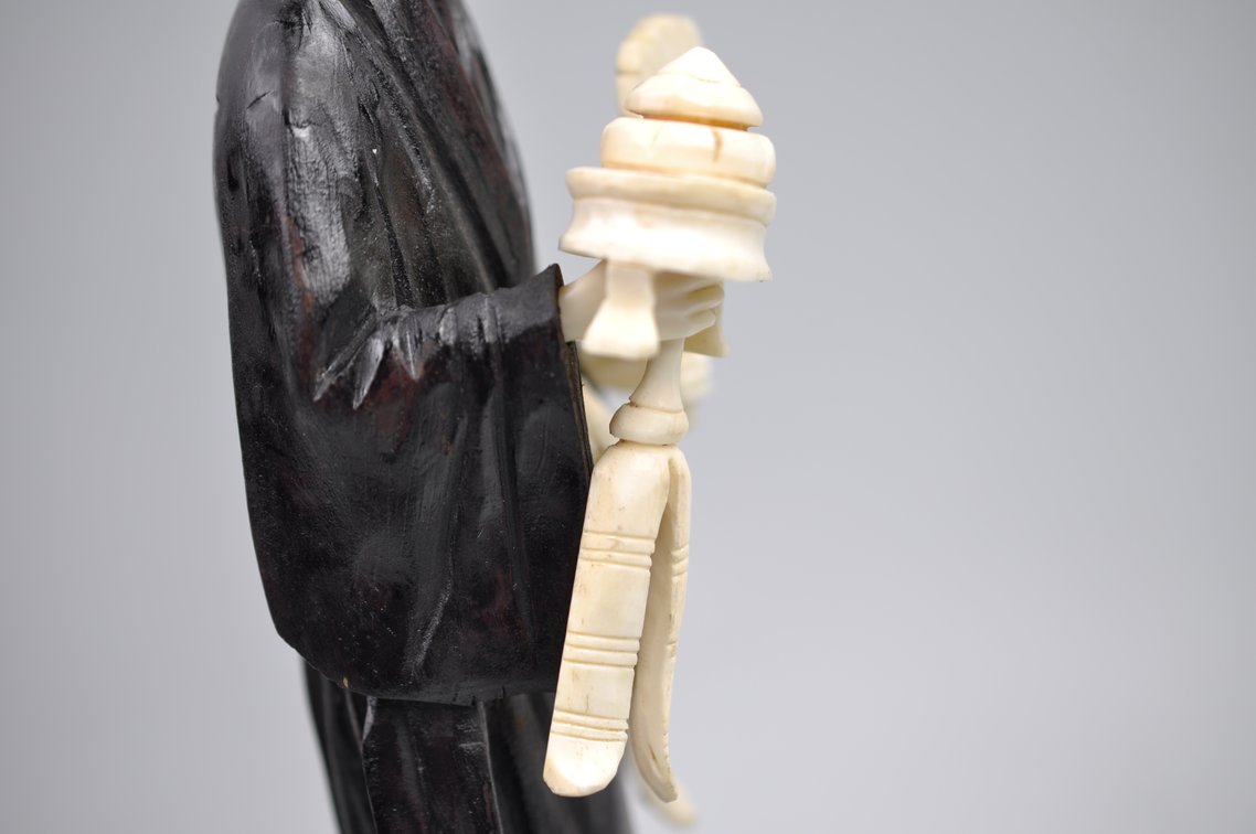 Okimono Japanese Carved Figure, Meiji Period, photo 8 of 19