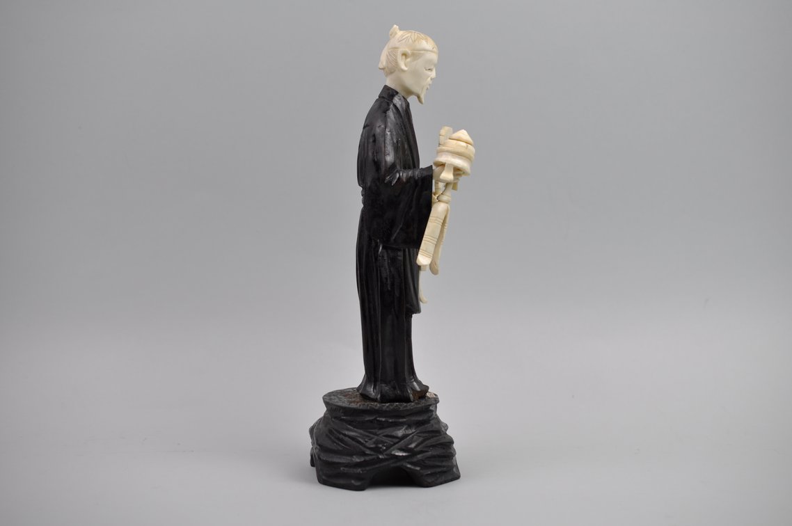 Okimono Japanese Carved Figure, Meiji Period, photo 6 of 19