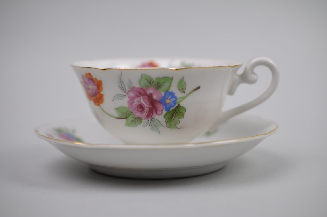 Teacups w/ Saucers Collection, photo 3 of 16
