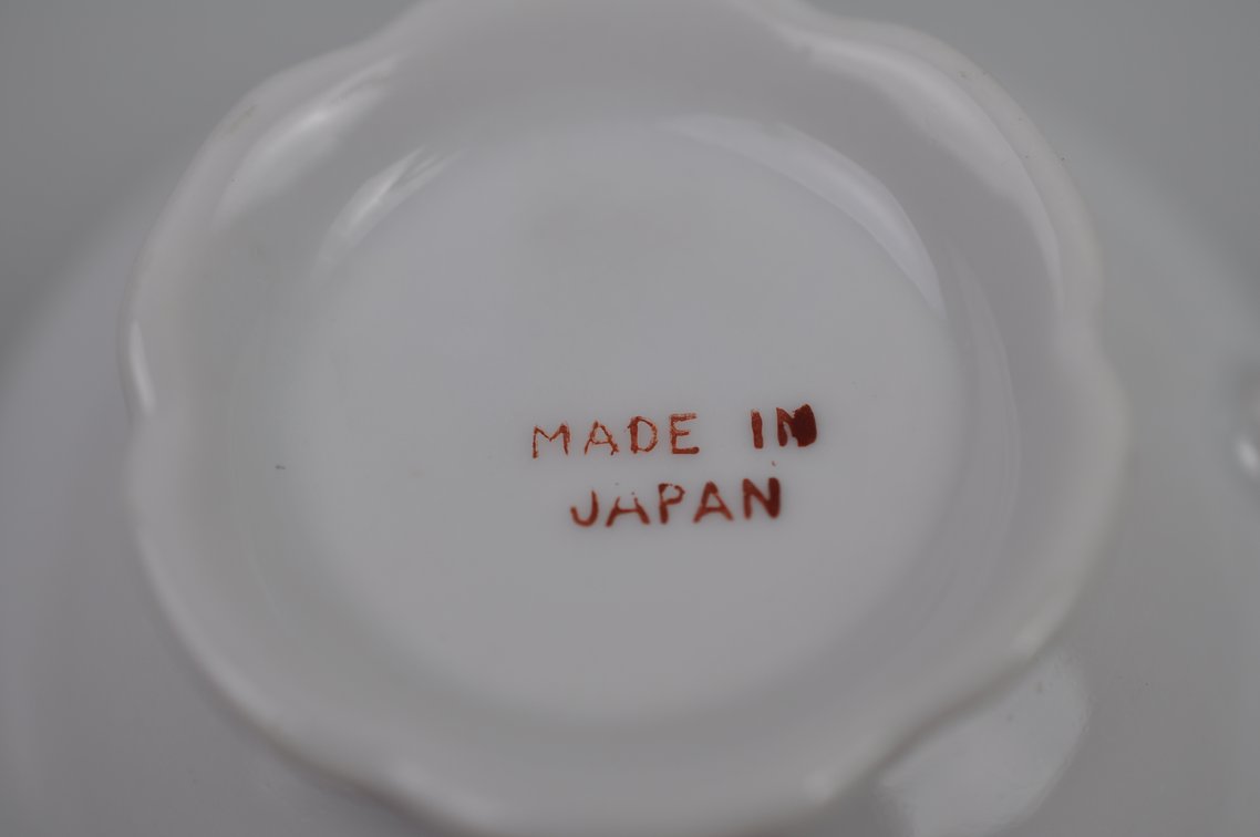 Teacups w/ Saucers Collection, photo 4 of 16