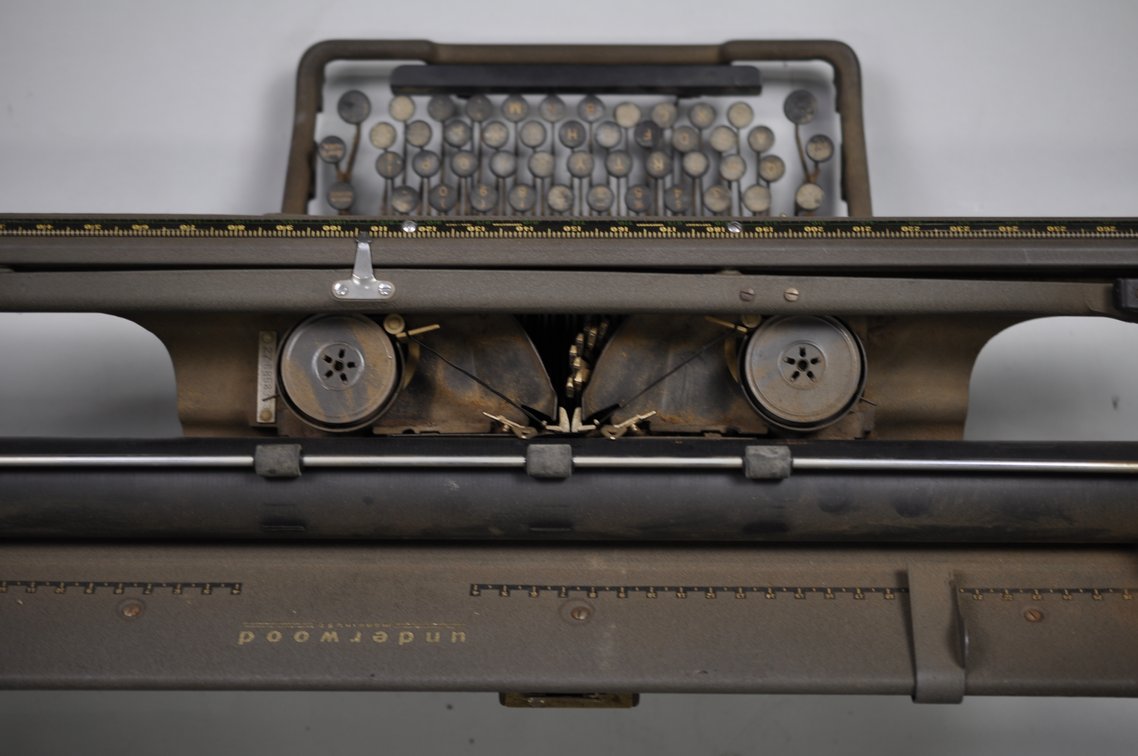 Underwood Typewriter Model S, photo 11 of 14