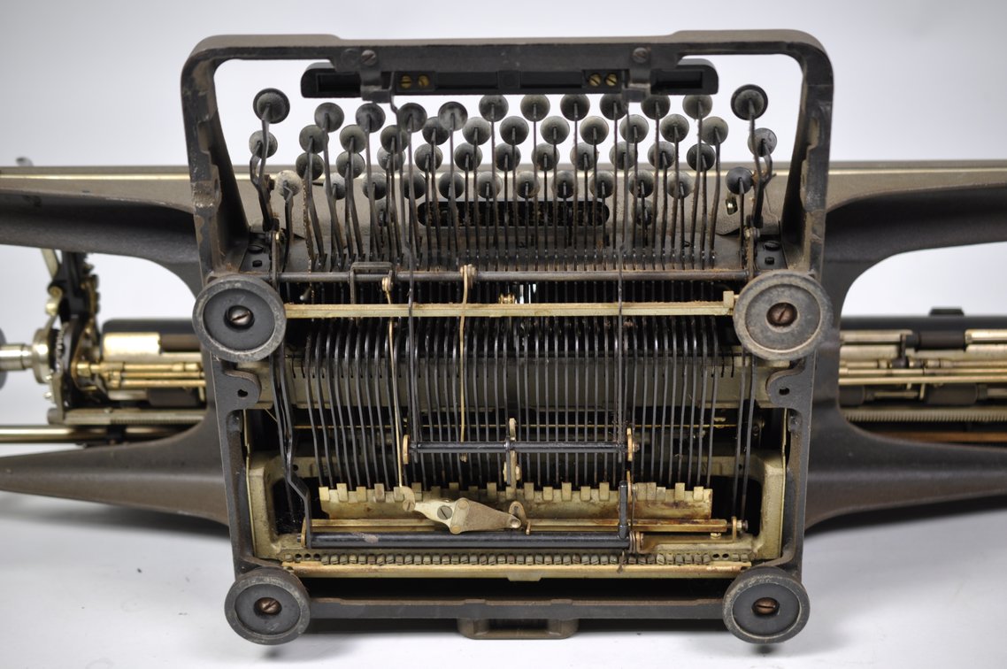 Underwood Typewriter Model S, photo 13 of 14