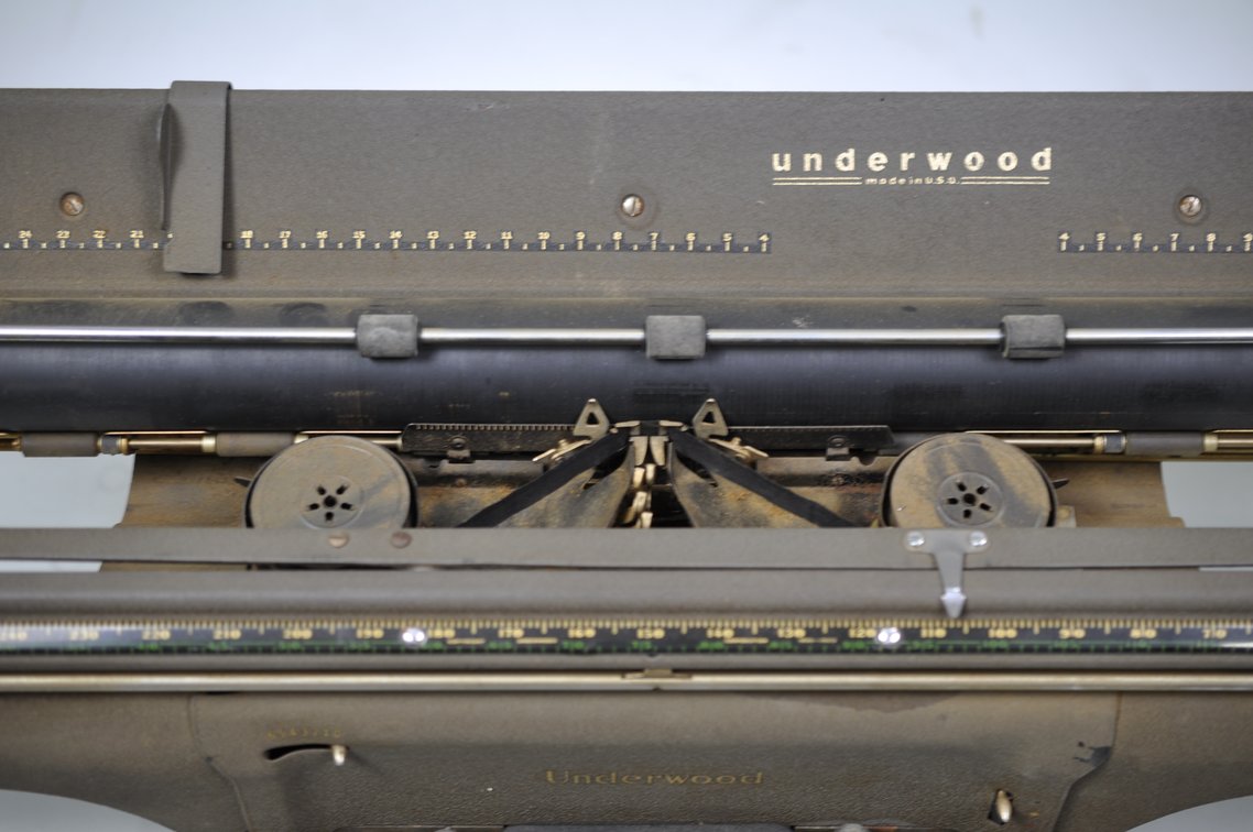 Underwood Typewriter Model S, photo 7 of 14