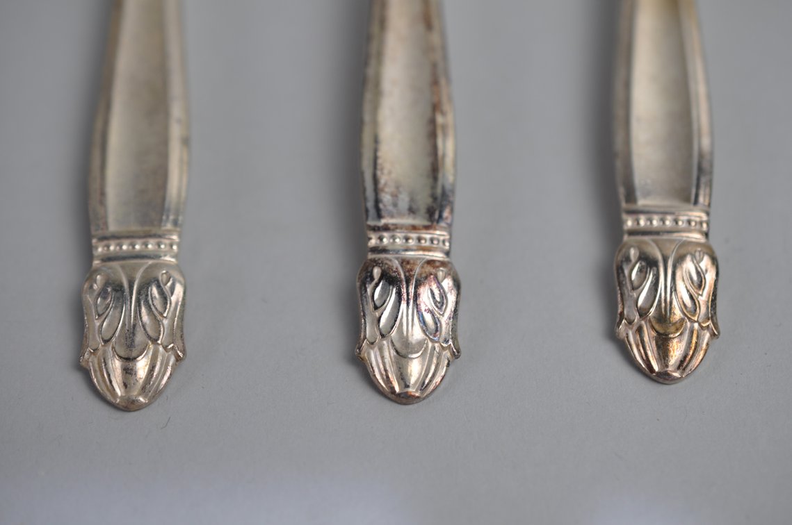 Holmes and Edwards Silverware Set w/ Case, photo 12 of 41