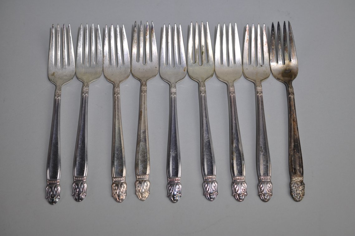Holmes and Edwards Silverware Set w/ Case, photo 23 of 41