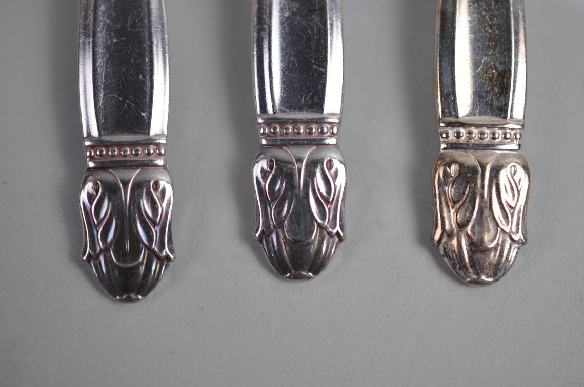 Holmes and Edwards Silverware Set w/ Case, photo 24 of 41
