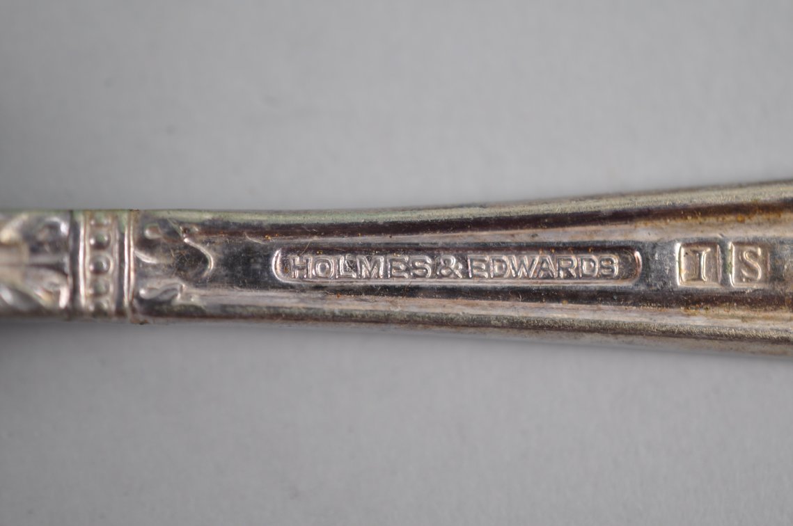 Holmes and Edwards Silverware Set w/ Case, photo 30 of 41