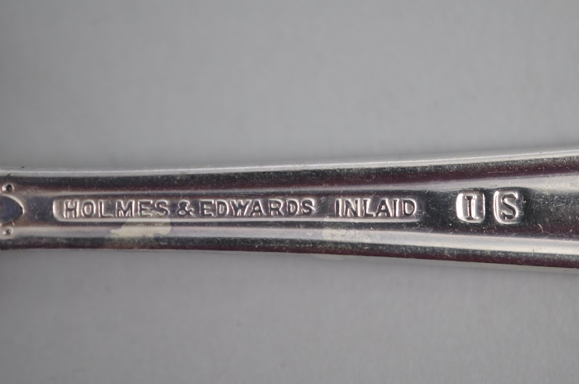 Holmes and Edwards Silverware Set w/ Case, photo 25 of 41