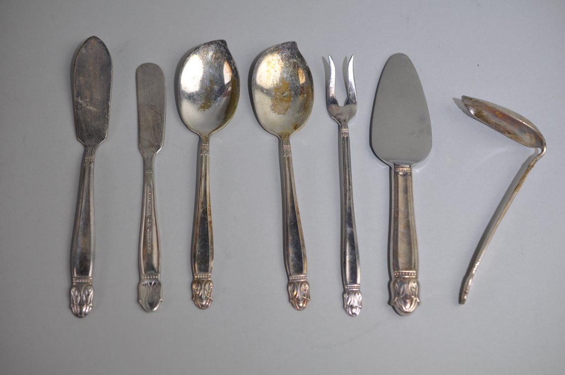 Holmes and Edwards Silverware Set w/ Case, photo 29 of 41