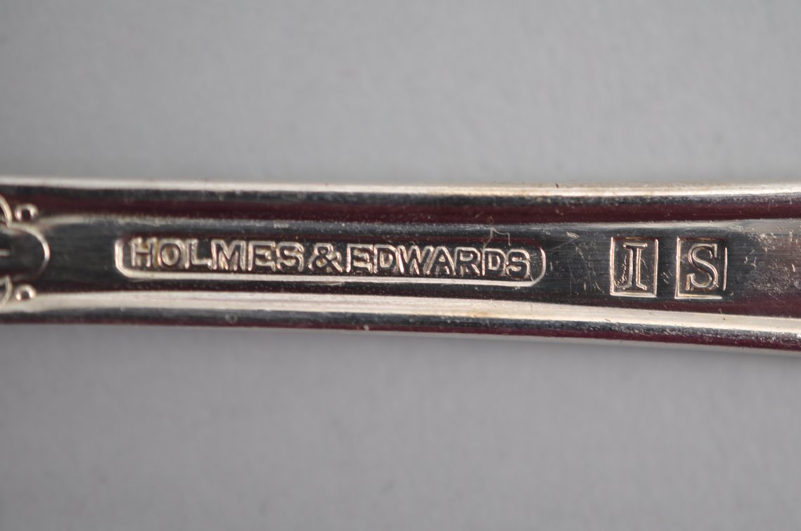 Holmes and Edwards Silverware Set w/ Case, photo 35 of 41