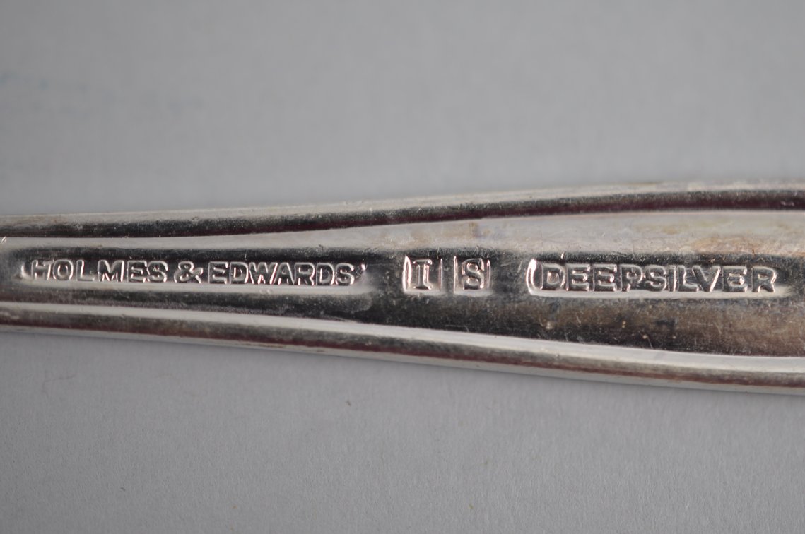 Holmes and Edwards Silverware Set w/ Case, photo 31 of 41
