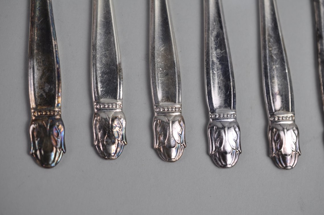 Holmes and Edwards Silverware Set w/ Case, photo 40 of 41