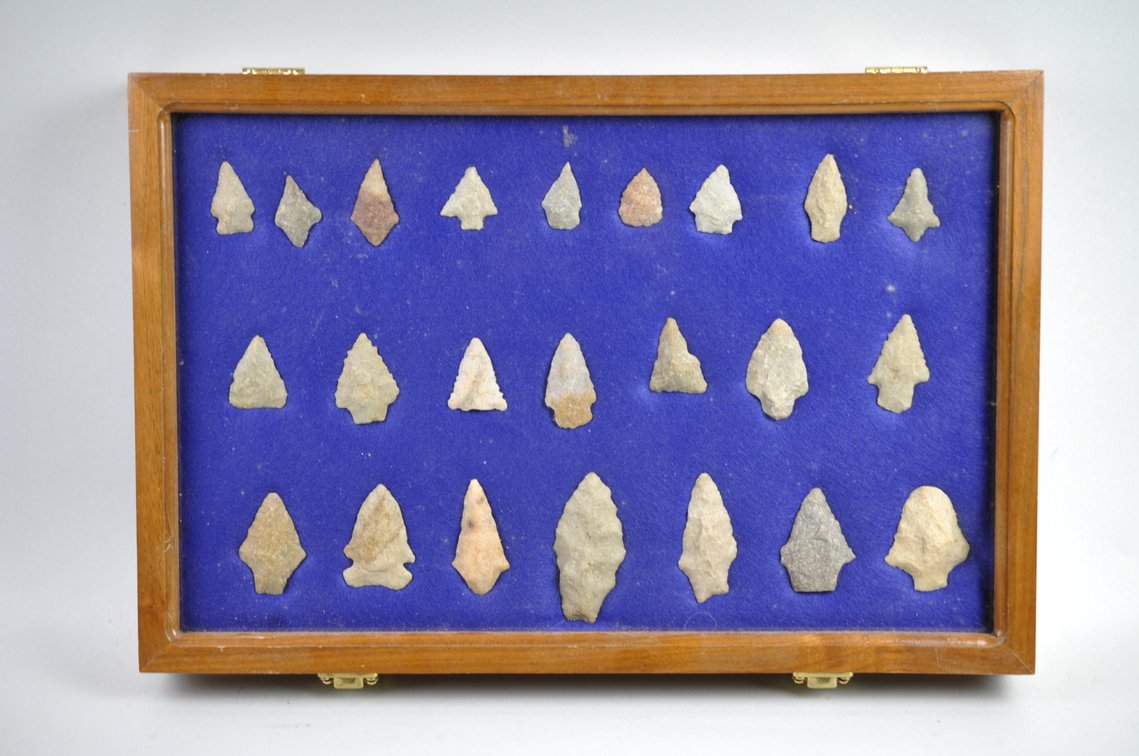 Collection of Arrowheads and Displays, photo 18 of 30