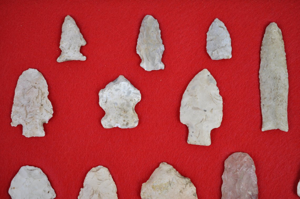 Collection of Arrowheads and Displays, photo 16 of 30