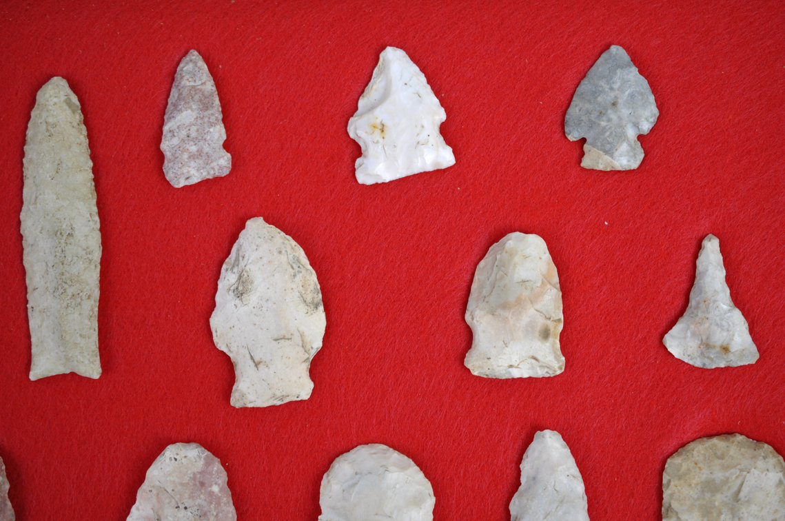 Collection of Arrowheads and Displays, photo 17 of 30