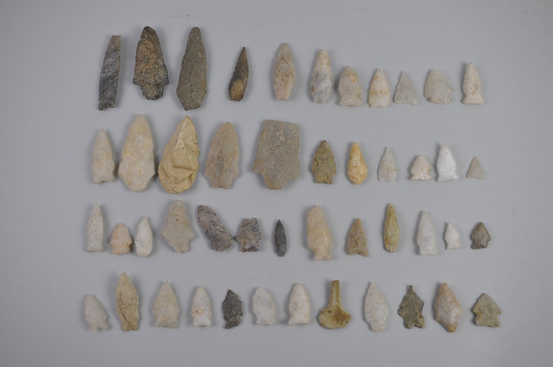 Collection of Arrowheads and Displays, photo 26 of 30