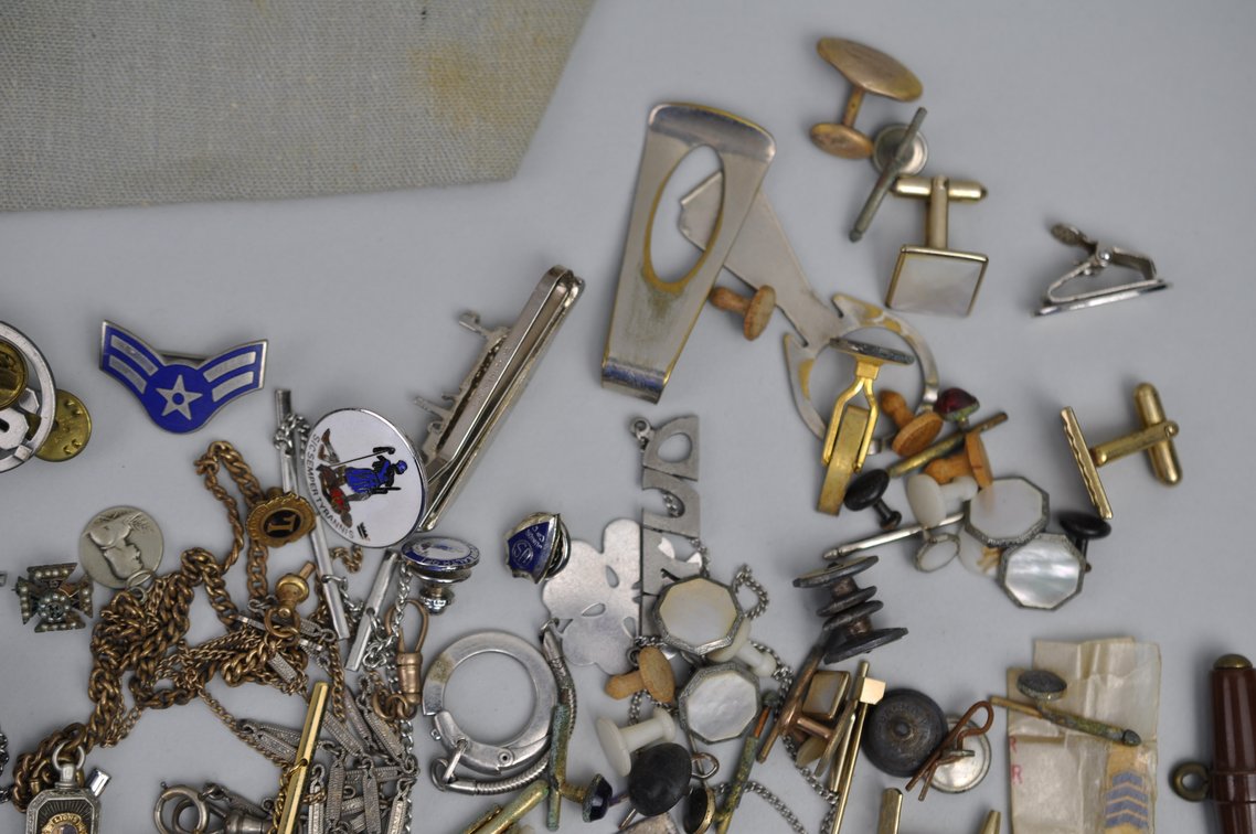 Plates, Cufflinks, Pins, Nurse Headgear & More, photo 11 of 19