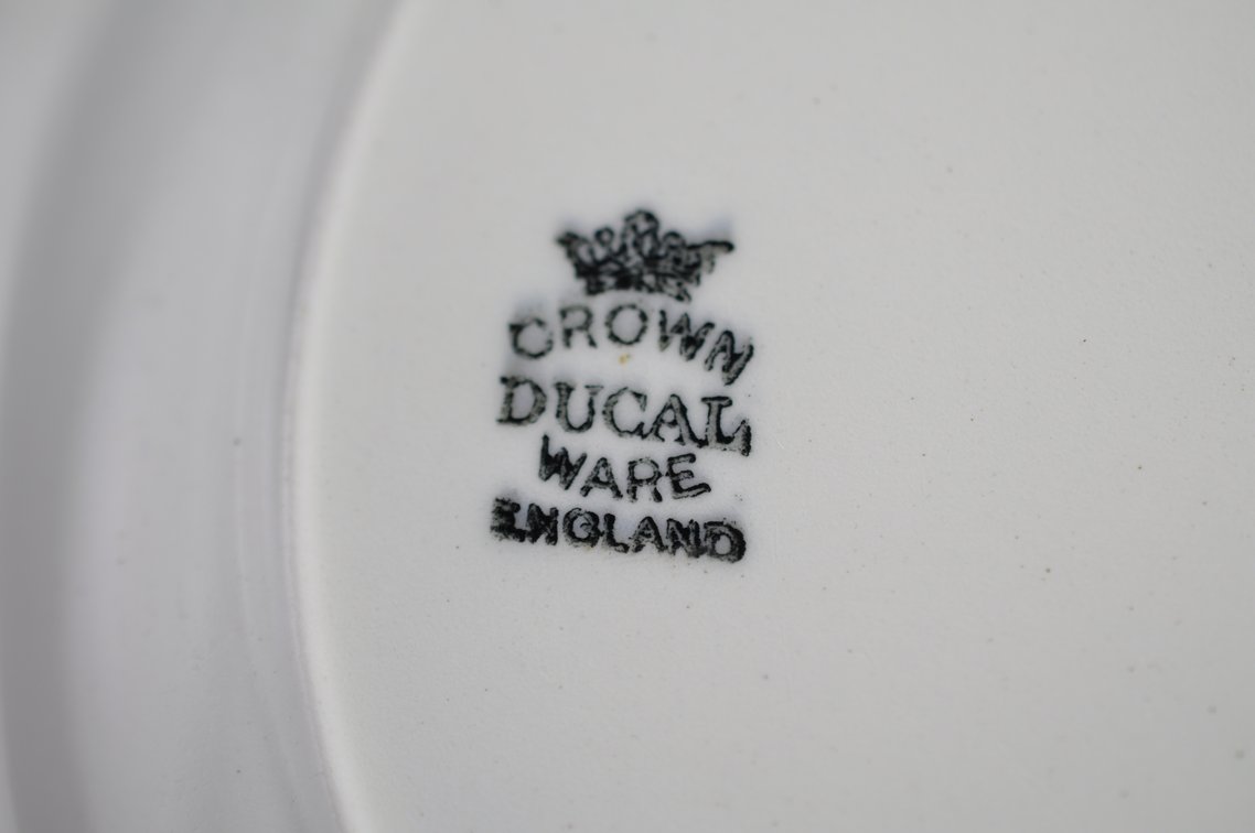 Plates, Cufflinks, Pins, Nurse Headgear & More, photo 17 of 19