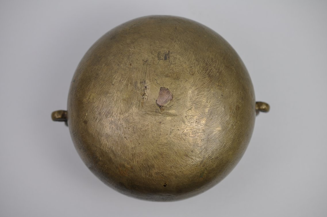 16th Century Bronze Cauldron Cooking Pot, photo 8 of 9