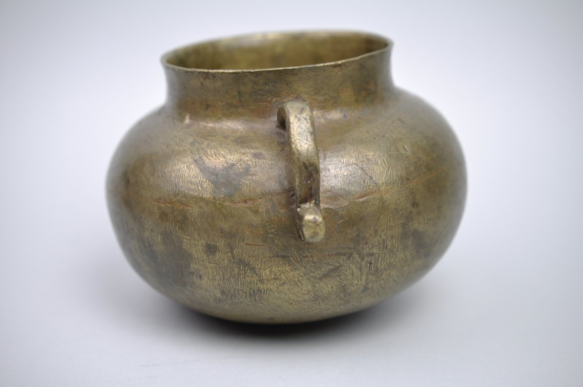 16th Century Bronze Cauldron Cooking Pot, photo 2 of 9