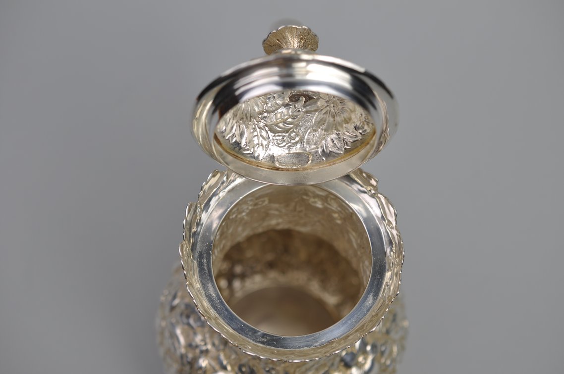 Sterling Silver Repousse' Tea Pot, photo 11 of 14