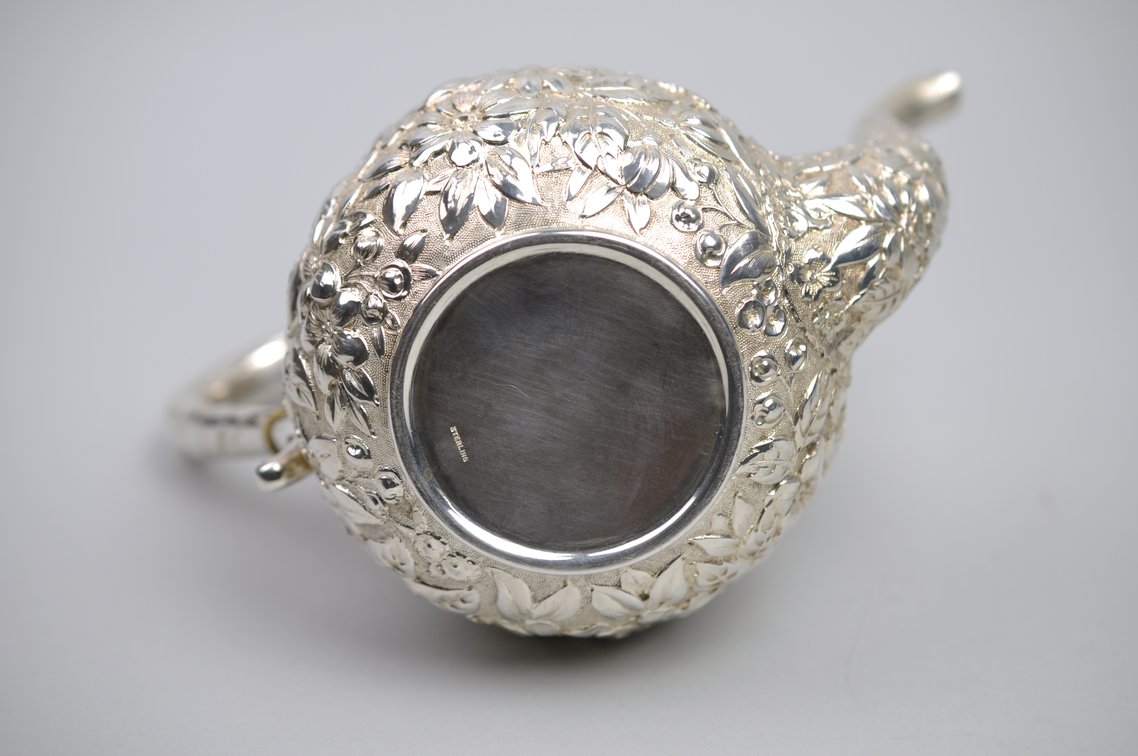 Sterling Silver Repousse' Tea Pot, photo 13 of 14