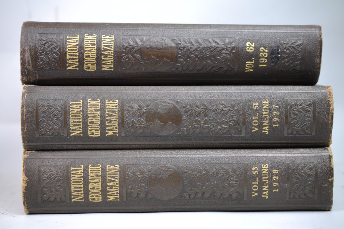 Assortment of Original Leather Bound National Geographics 1920s-1930s, photo 5 of 7