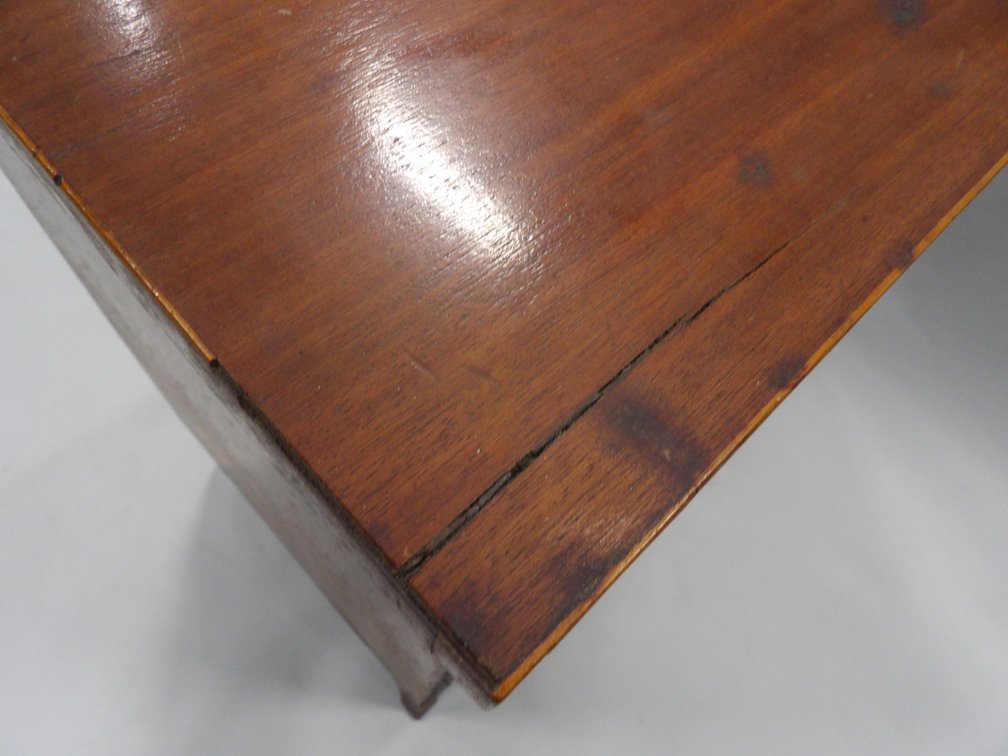 Southern Walnut Hepplewhite Dresser, photo 8 of 14