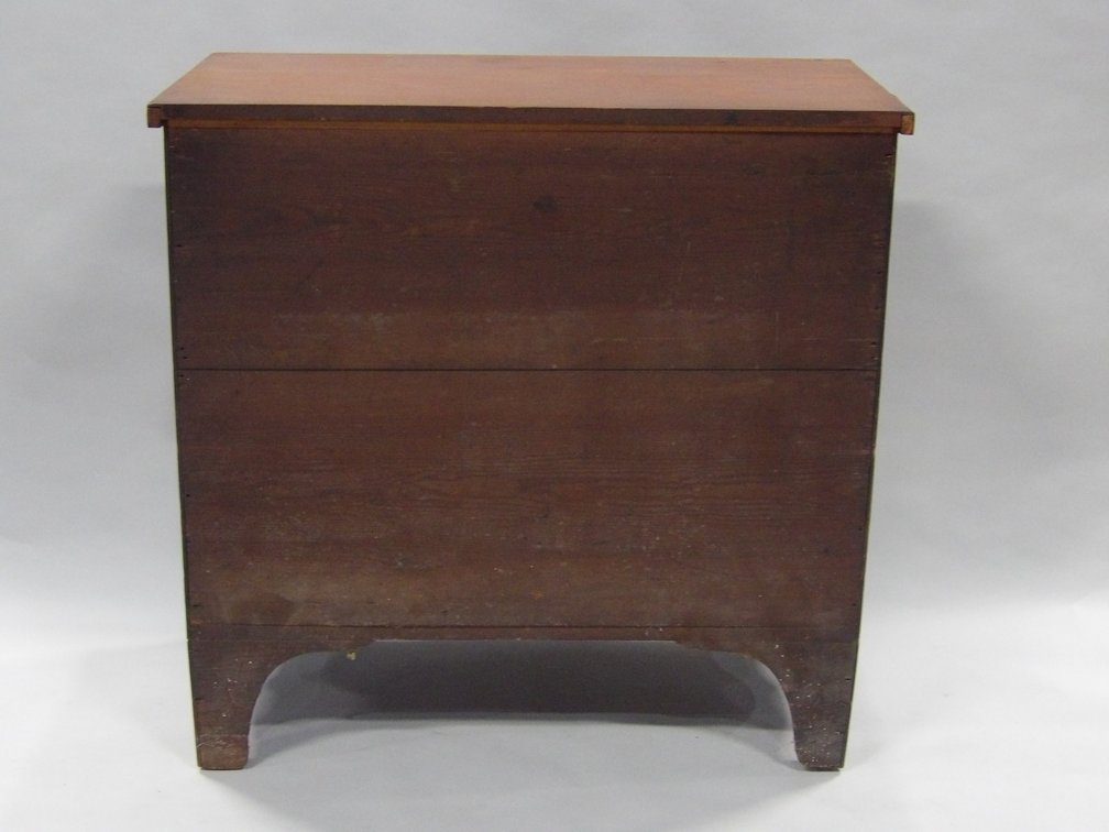 Southern Walnut Hepplewhite Dresser, photo 4 of 14