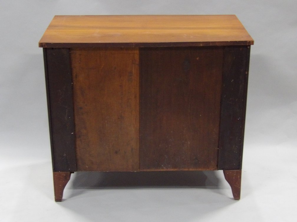 French Style Birdseye Maple Hepplewhite Dresser, photo 5 of 12