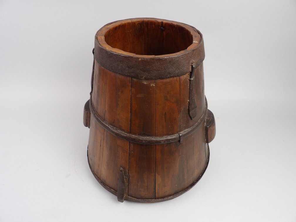 Primitive Grain Measure / Rice Bucket, photo 4 of 6