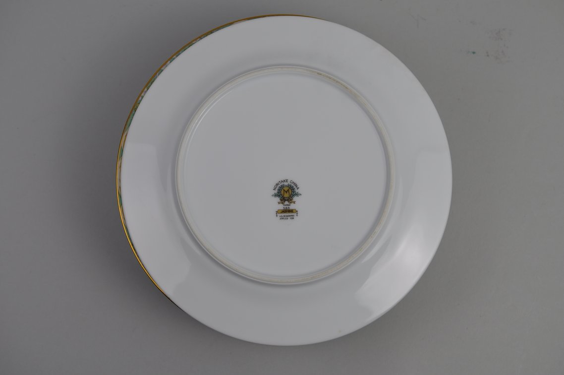 Noritake Jasmine Pattern Dishware China Set