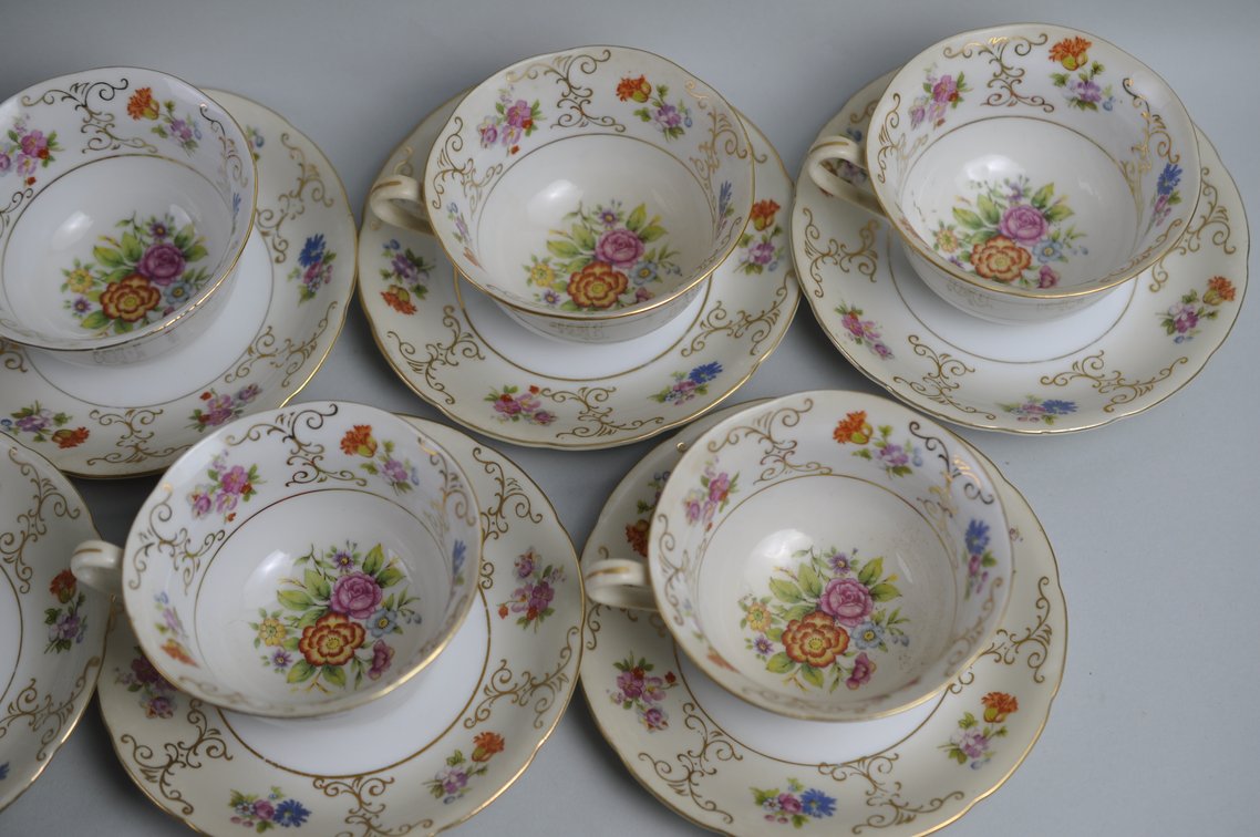Chikaramachi China Teacups & Saucers, photo 5 of 22