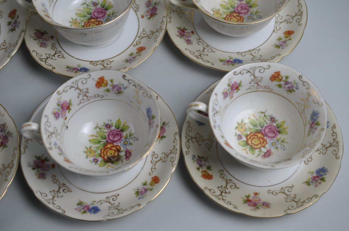 Chikaramachi China Teacups & Saucers, photo 6 of 22