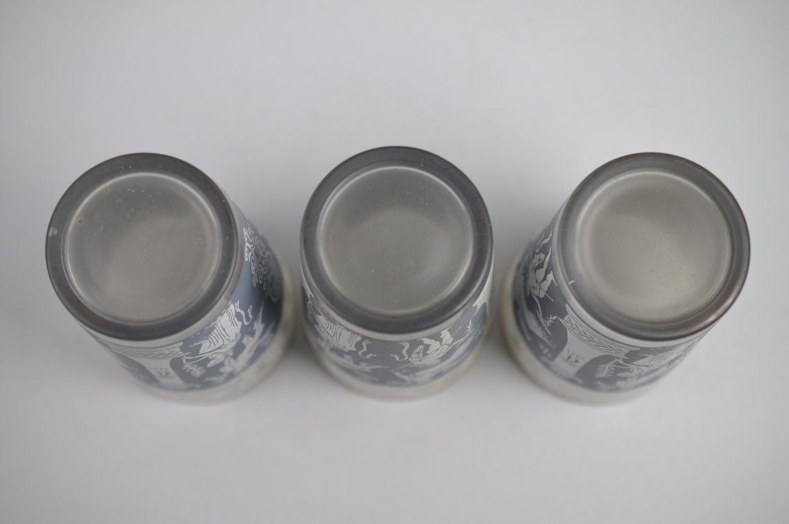 Jeanette Glass Hellenic Corinthian Blue Cups