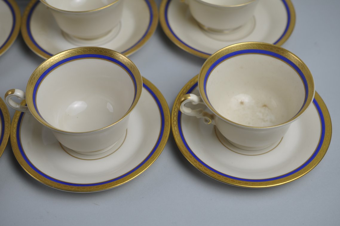 Wayne Syracuse China 19 Teacups & Saucers