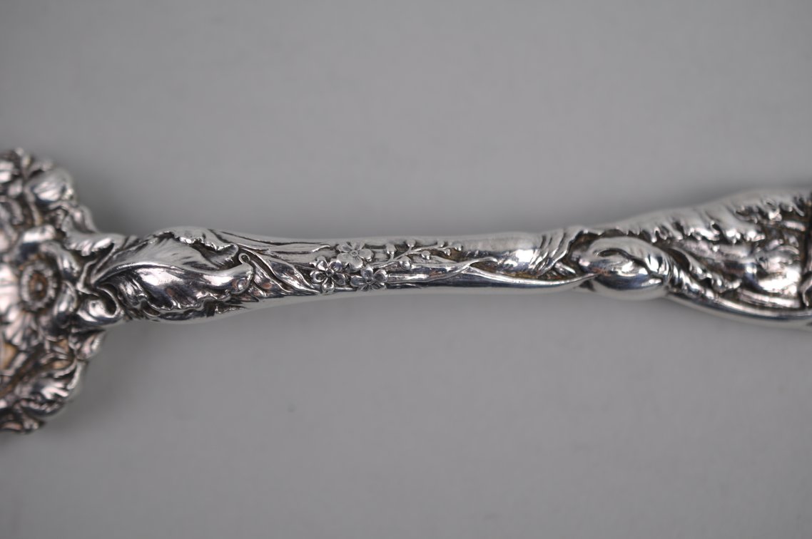 Reed & Barton Les Six Fleurs Pattern Sterling Silver Fork, photo 4 of 9