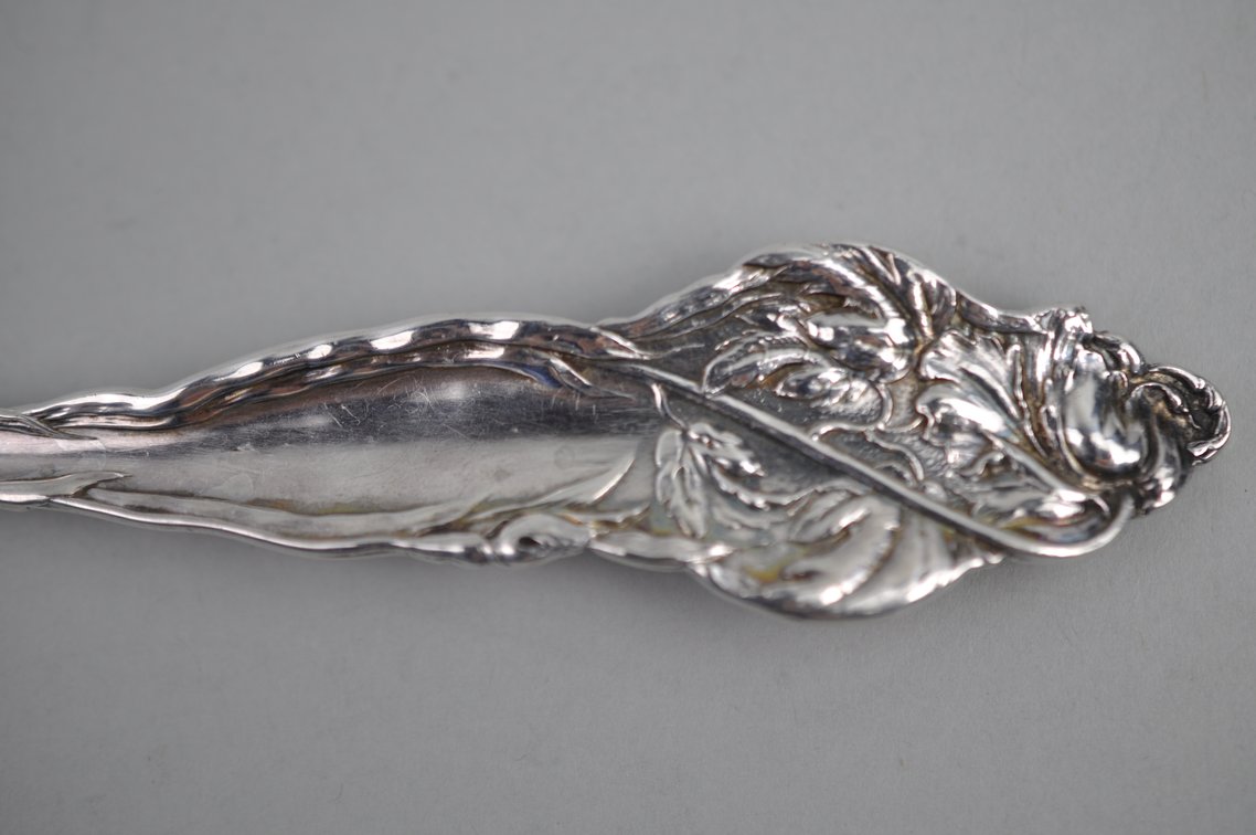 Reed & Barton Les Six Fleurs Pattern Sterling Silver Fork, photo 8 of 9