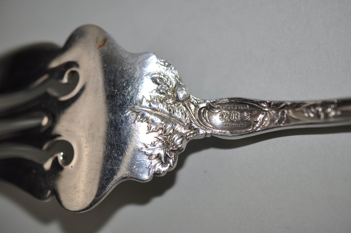 Reed & Barton Les Six Fleurs Pattern Sterling Silver Fork, photo 7 of 9