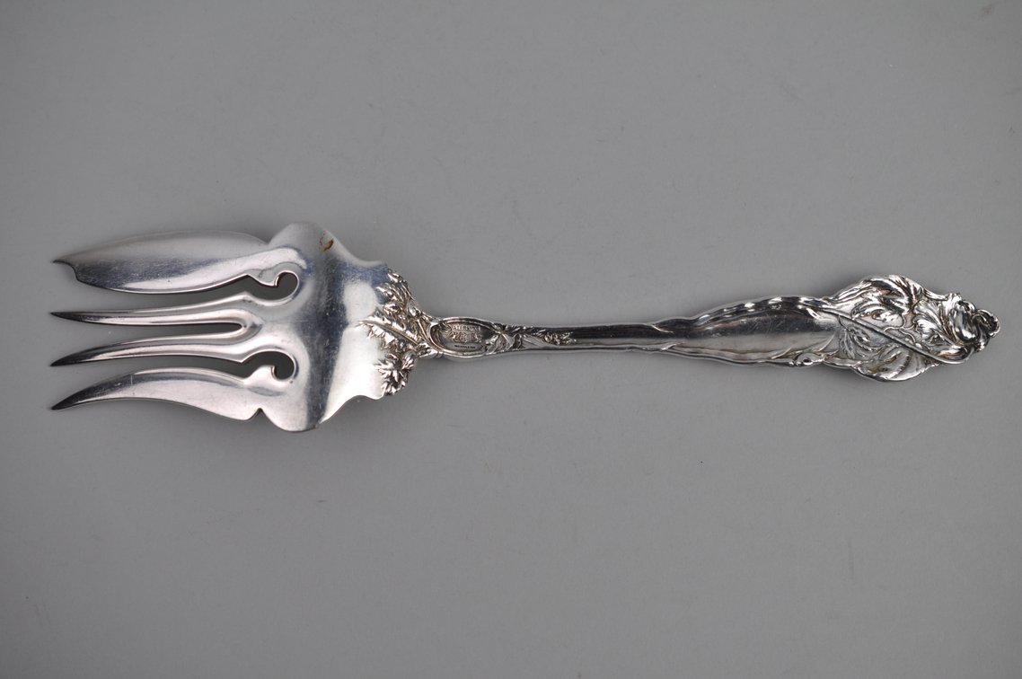 Reed & Barton Les Six Fleurs Pattern Sterling Silver Fork, photo 2 of 9