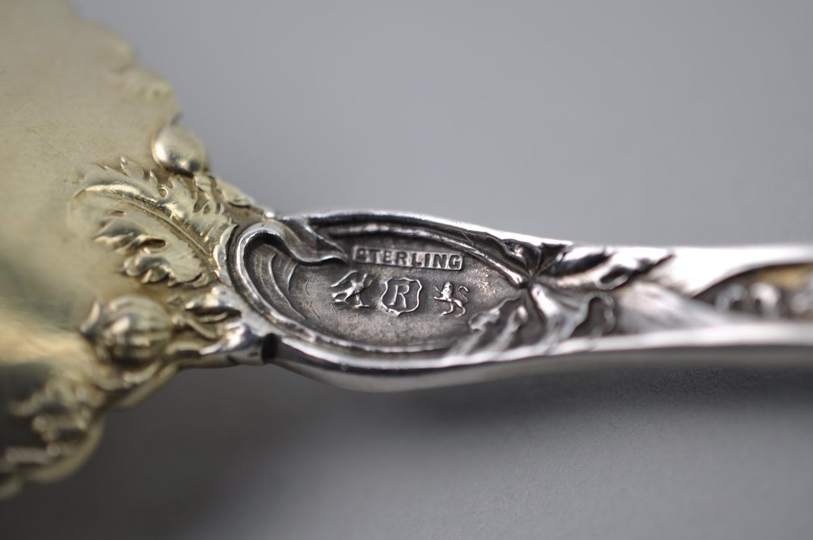 Reed & Barton Les Six Fleurs Sterling Casserole Spoon, photo 9 of 9