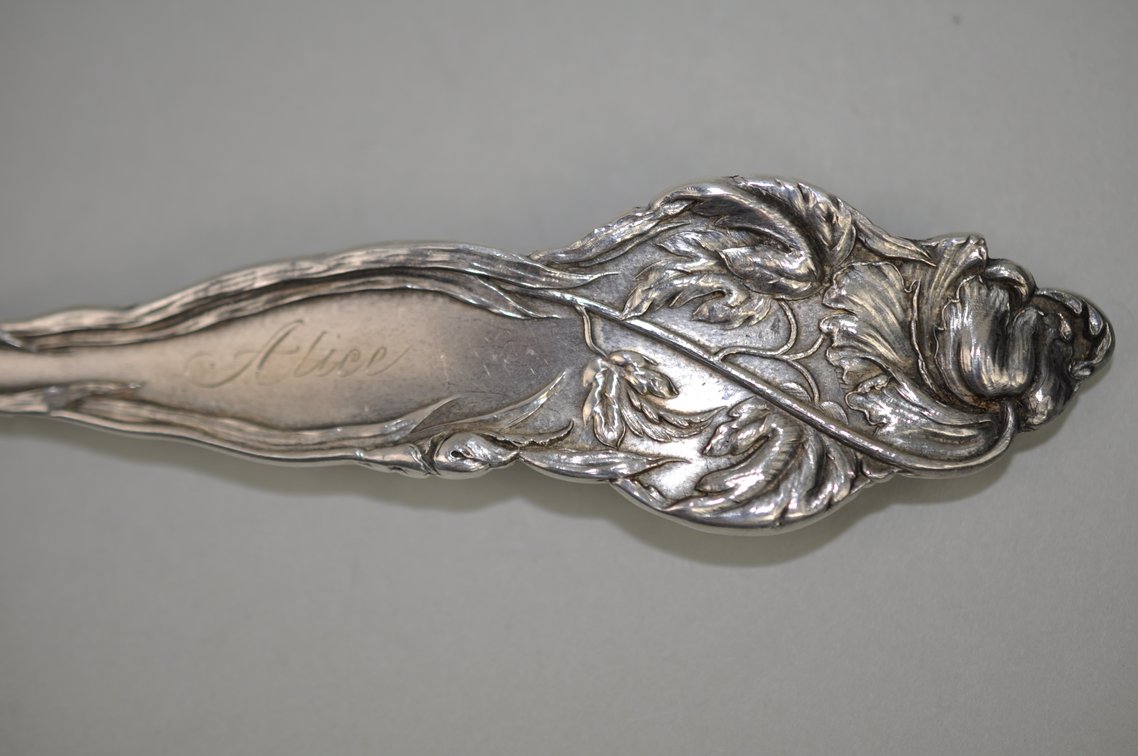 Reed & Barton Les Six Fleurs Sterling Serving Spoon, photo 9 of 11