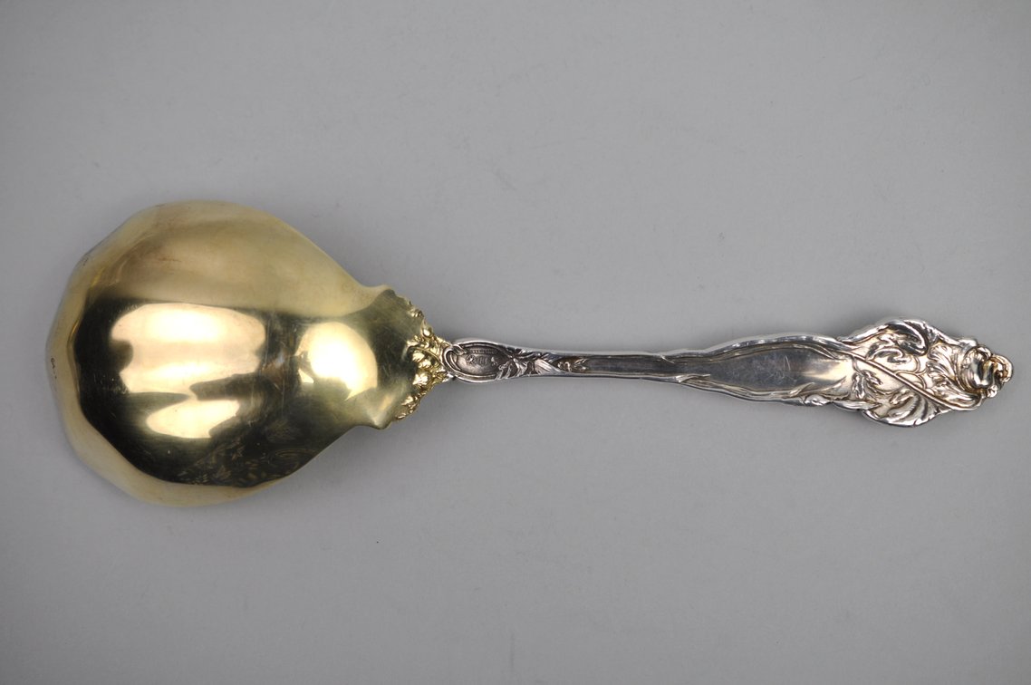 Reed & Barton Les Six Fleurs Sterling Casserole Spoon, photo 2 of 9