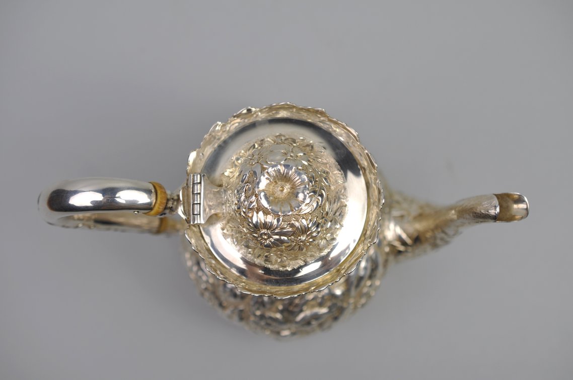 Sterling Silver Repousse' Tea Pot, photo 12 of 14