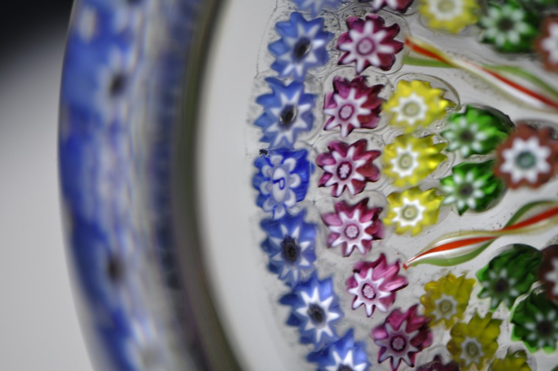 Perthshire 1978 PP28 Millefiori Weight