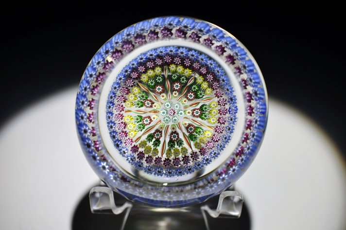 Perthshire 1978 PP28 Millefiori Weight