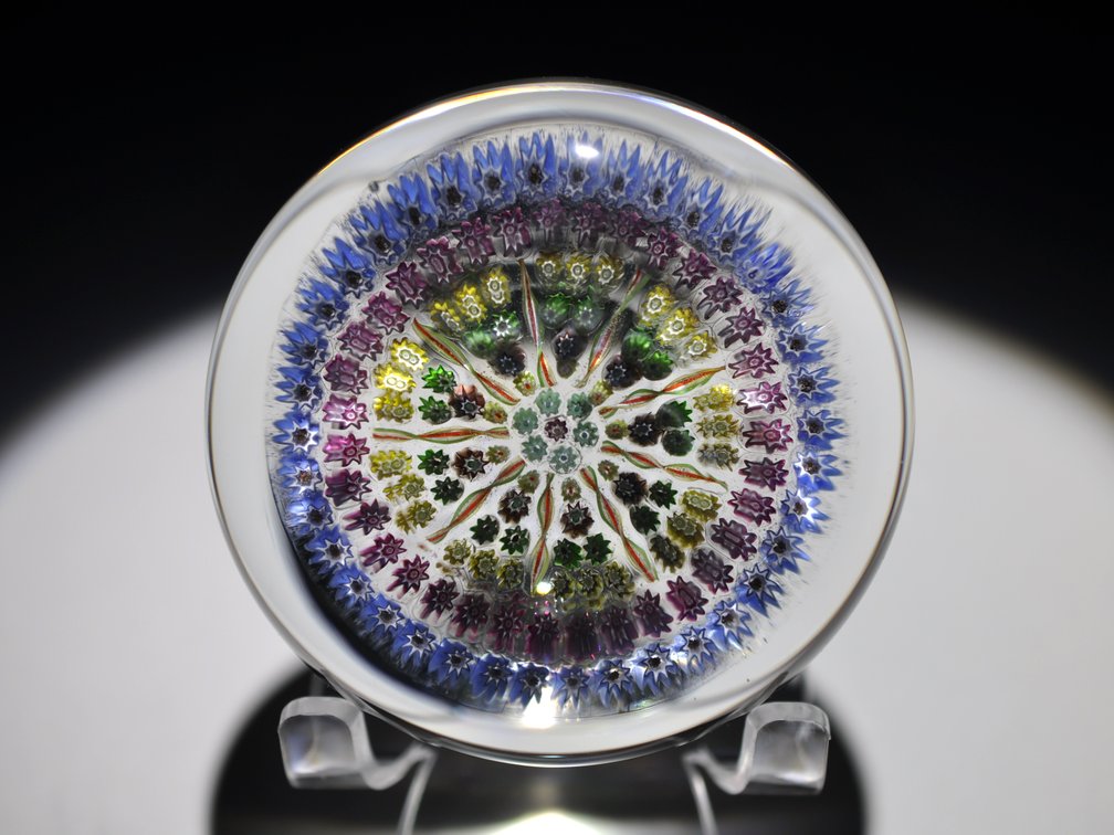 Perthshire 1978 PP28 Millefiori Weight