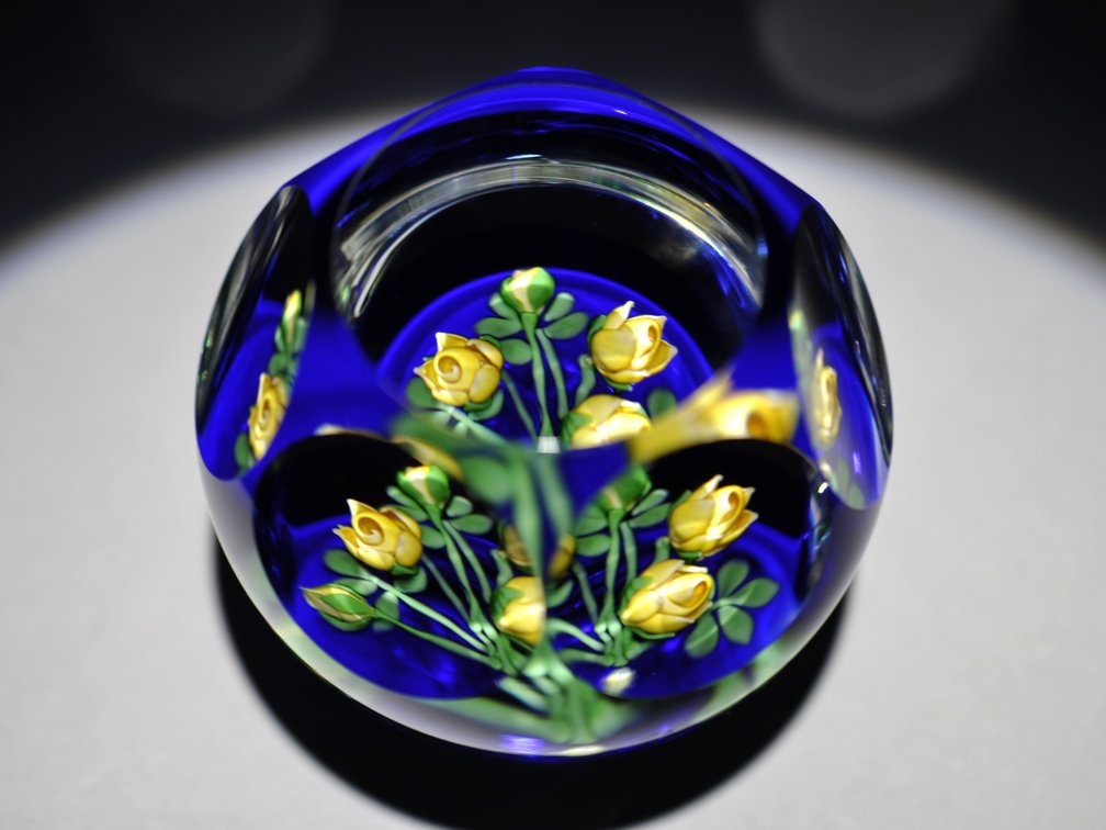 Perthshire 1992 Yellow Rose Paperweight